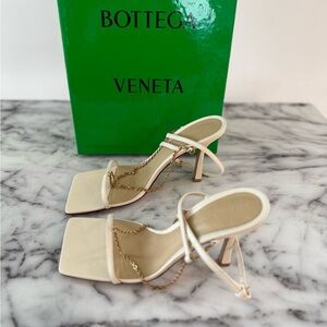 Bottega Veneta Cream and Gold Chain Heels